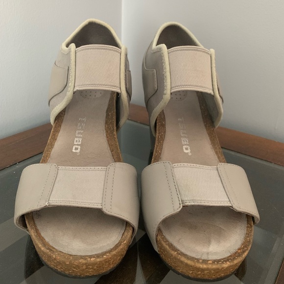 NEW size 9 premium brand leather wedge sandals - Picture 6 of 10